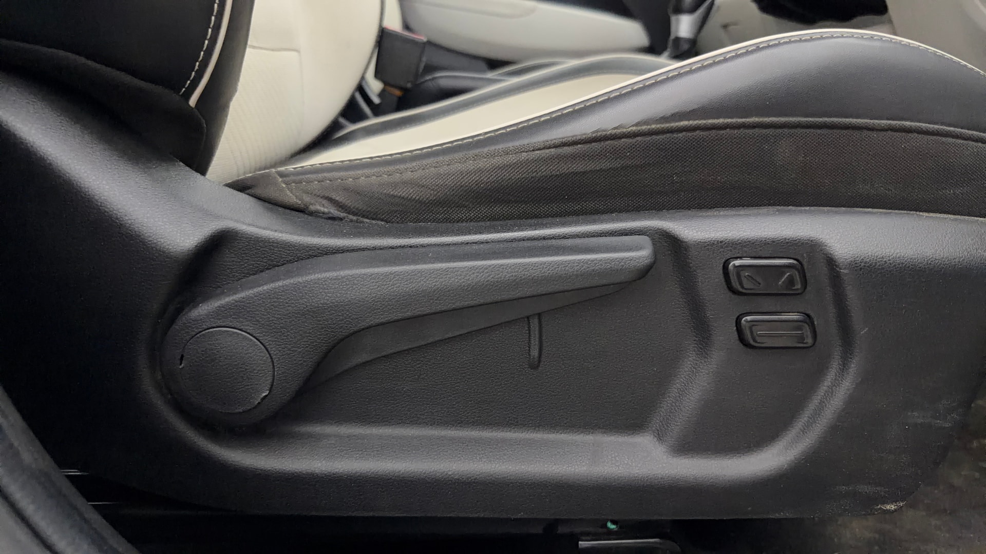 View 2023 Hyundai Venue SX (O) 1.0 Turbo Petrol DCT Image 19 Used 2023 Hyundai Venue SX (O) 1.0 Turbo Petrol DCT Image 19