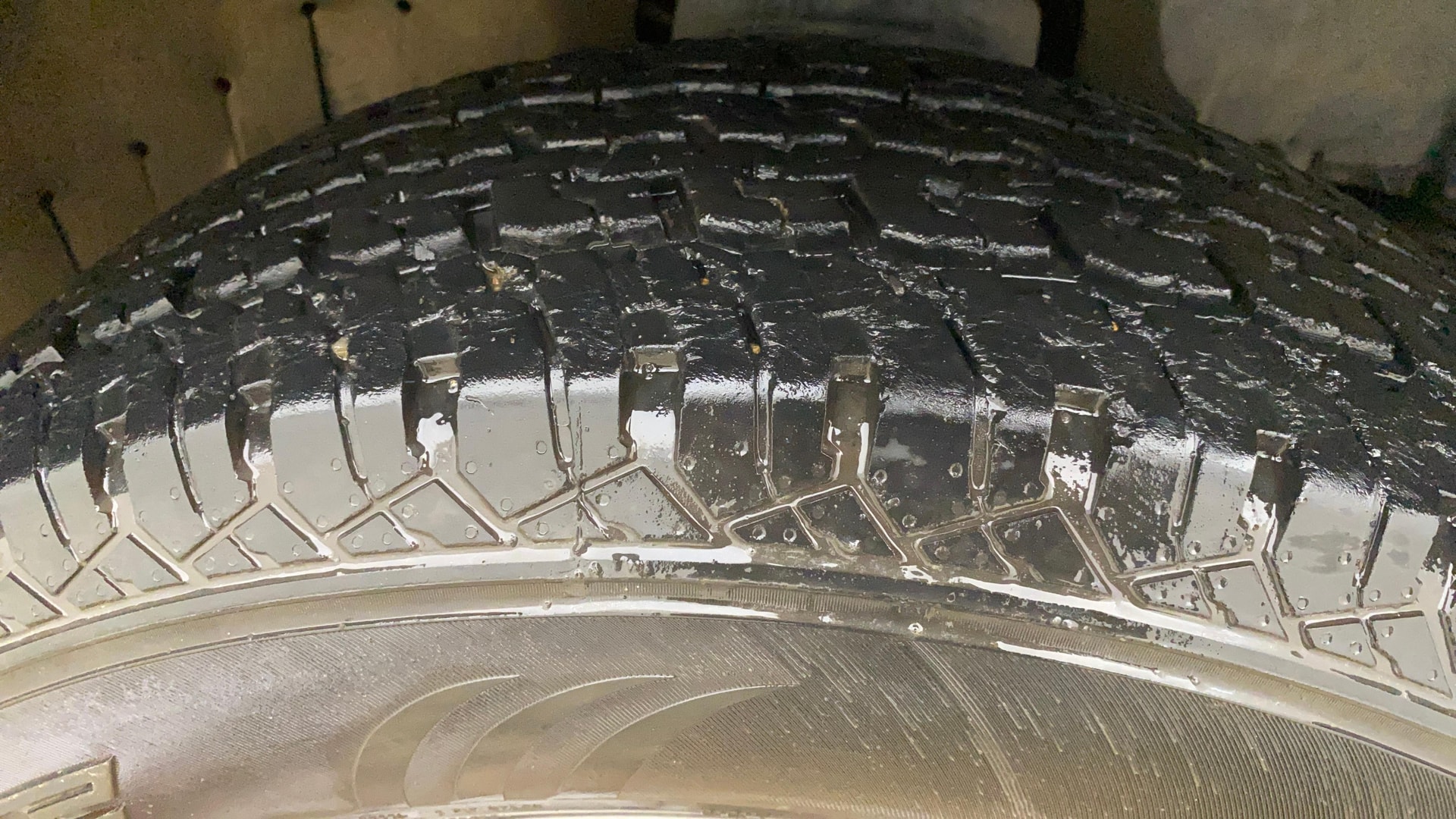 View 2021 Mahindra Thar AX Standard Manual Soft Top 6 Seater Image 42 Used 2021 Mahindra Thar AX Standard Manual Soft Top 6 Seater Image 42
