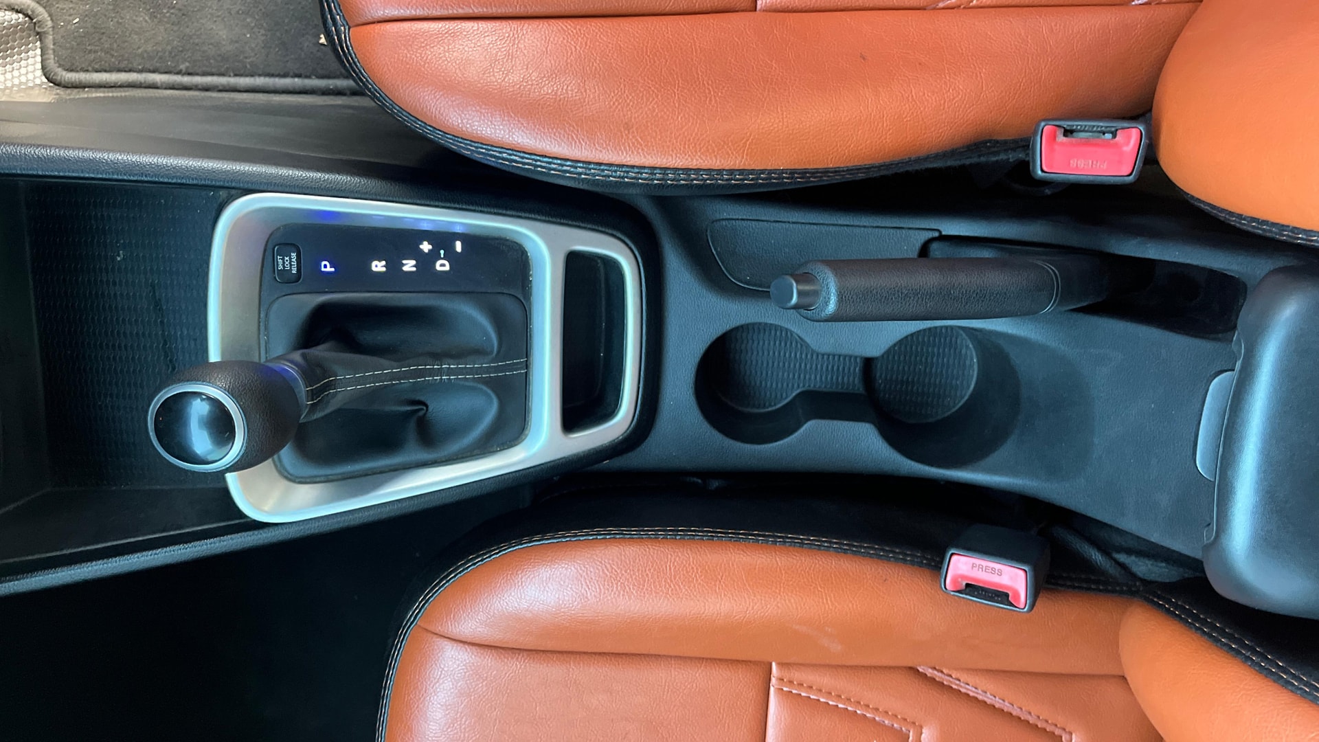View 2019 Hyundai Venue S 1.0 Petrol AT Image 37 Used 2019 Hyundai Venue S 1.0 Petrol AT Image 37