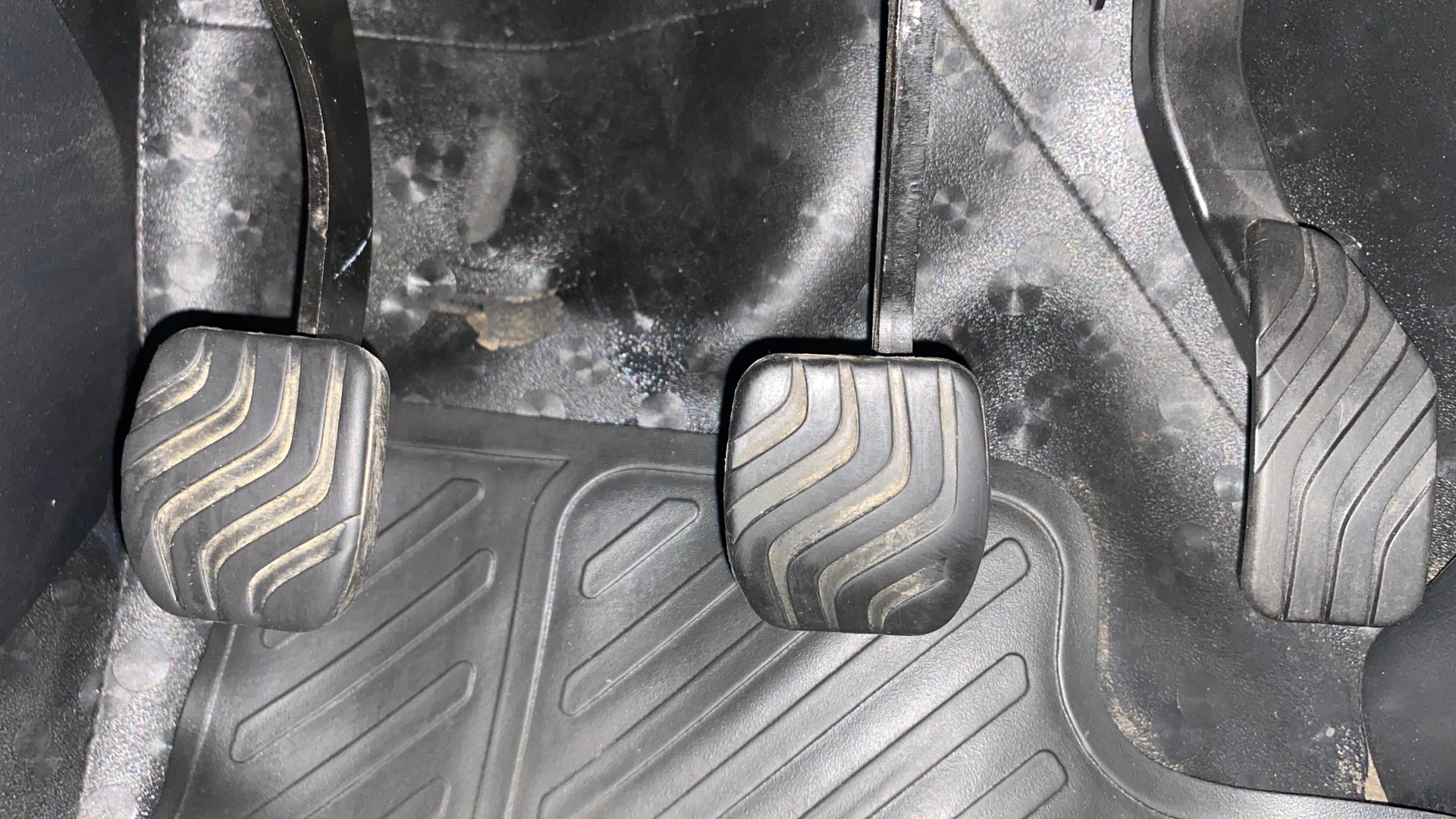 View 2022 Nissan Magnite XV Image 9 Used 2022 Nissan Magnite XV Image 9