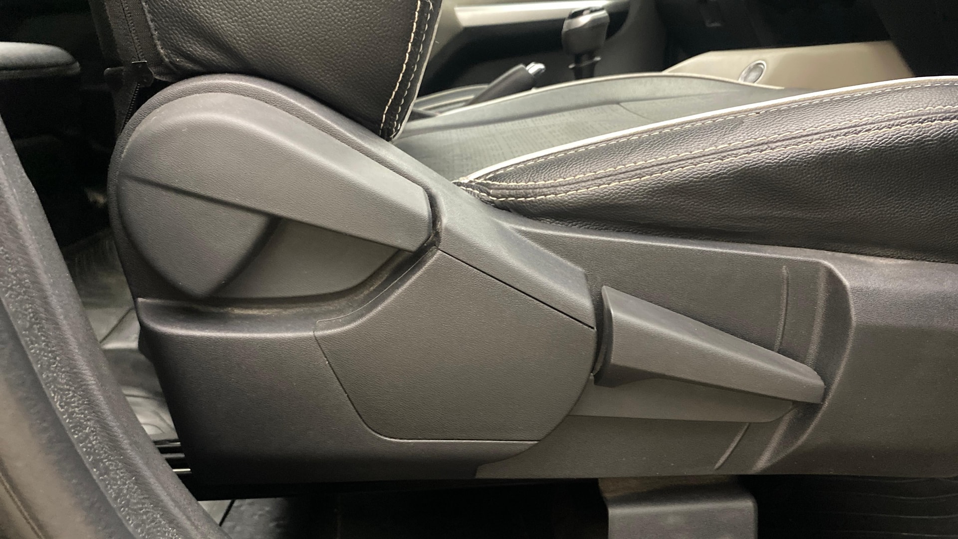 View 2022 Nissan Magnite XV Image 18 Used 2022 Nissan Magnite XV Image 18