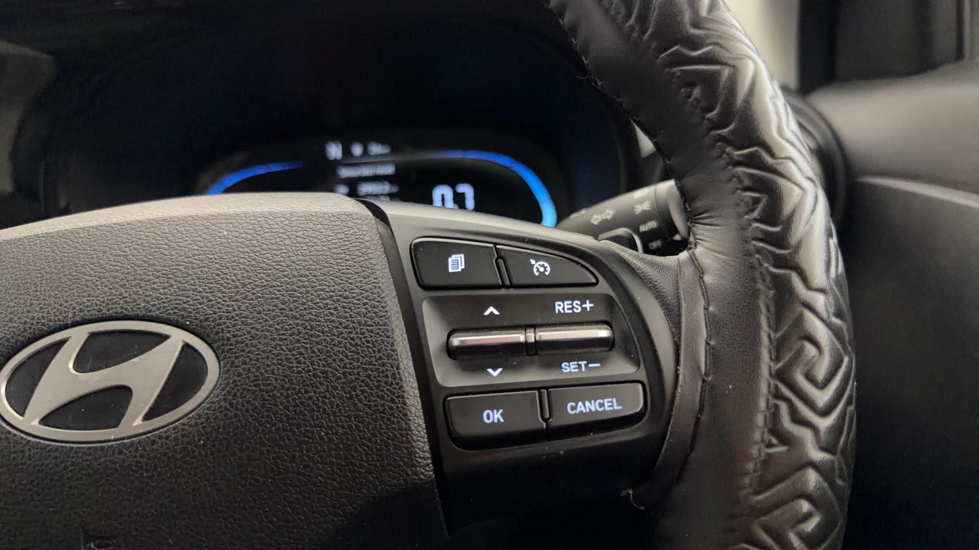 View 2023 Hyundai Exter 1.2 AMT Kappa SX Option Connect Dual Tone Image 3 Used 2023 Hyundai Exter 1.2 AMT Kappa SX Option Connect Dual Tone Image 3