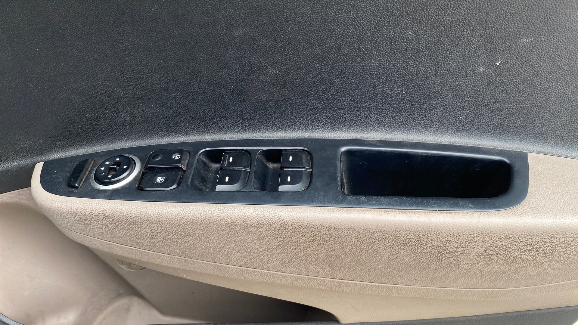 View 2015 Hyundai Xcent S Petrol Image 32 Used 2015 Hyundai Xcent S Petrol Image 32