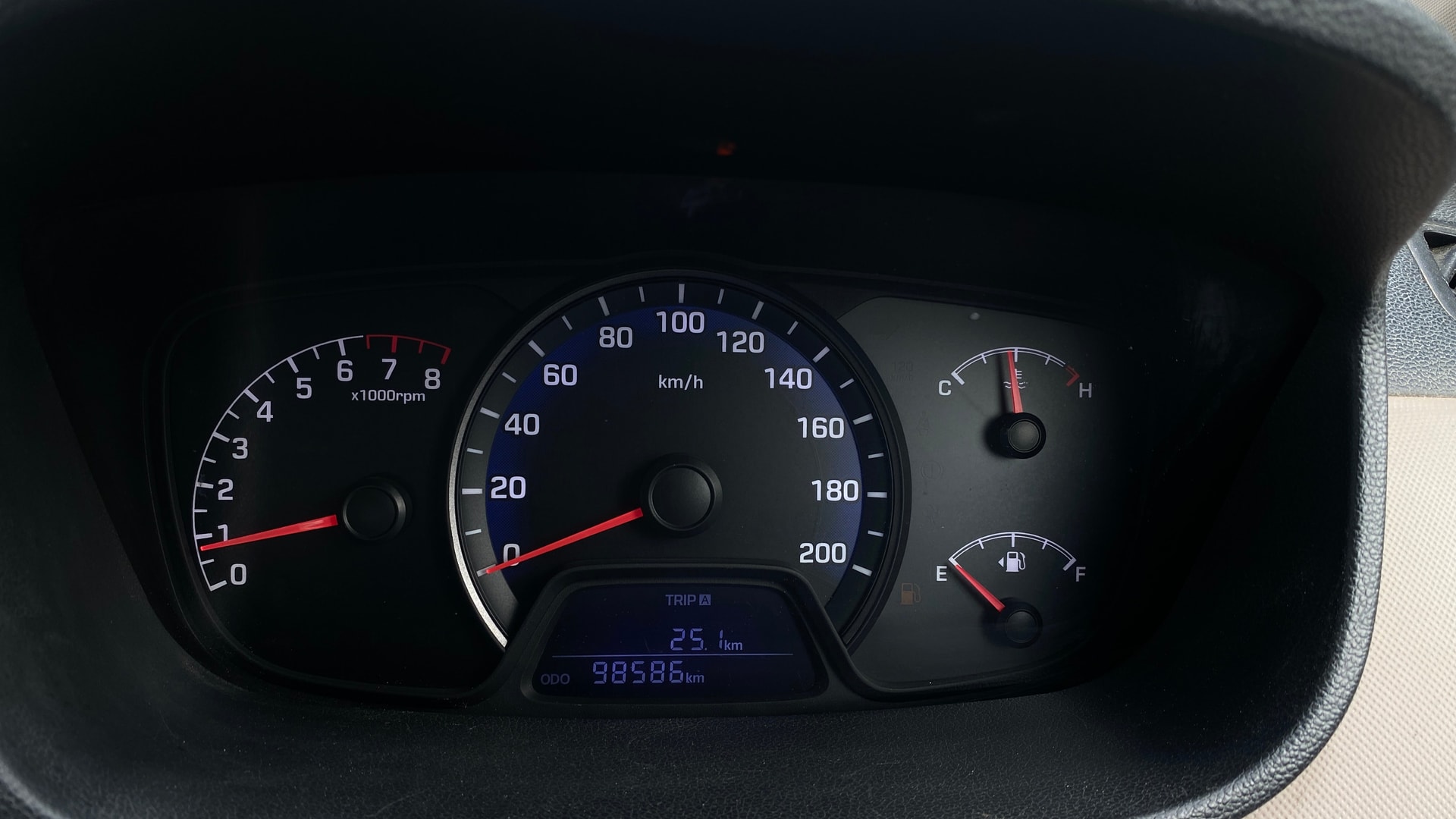 View 2015 Hyundai Xcent S Petrol Image 33 Used 2015 Hyundai Xcent S Petrol Image 33