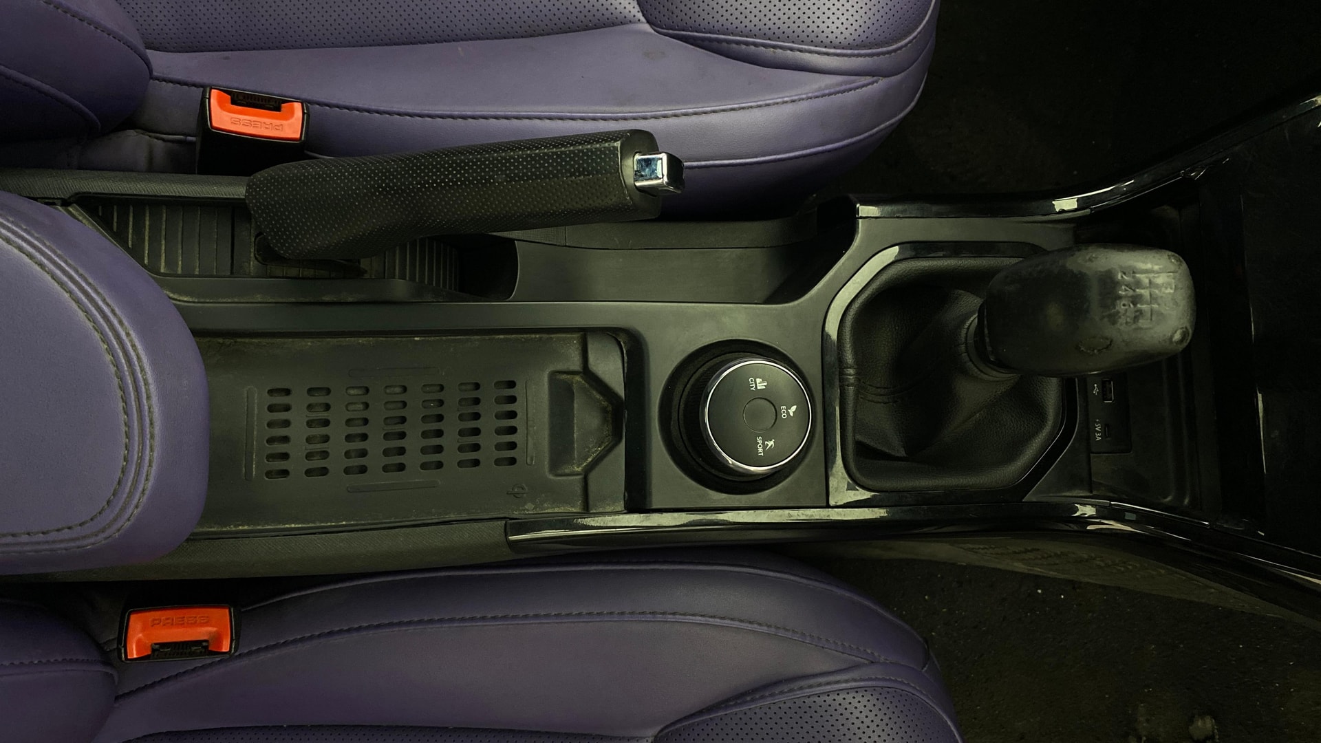View 2023 Tata Nexon Revotron XE Image 42 Used 2023 Tata Nexon Revotron XE Image 42