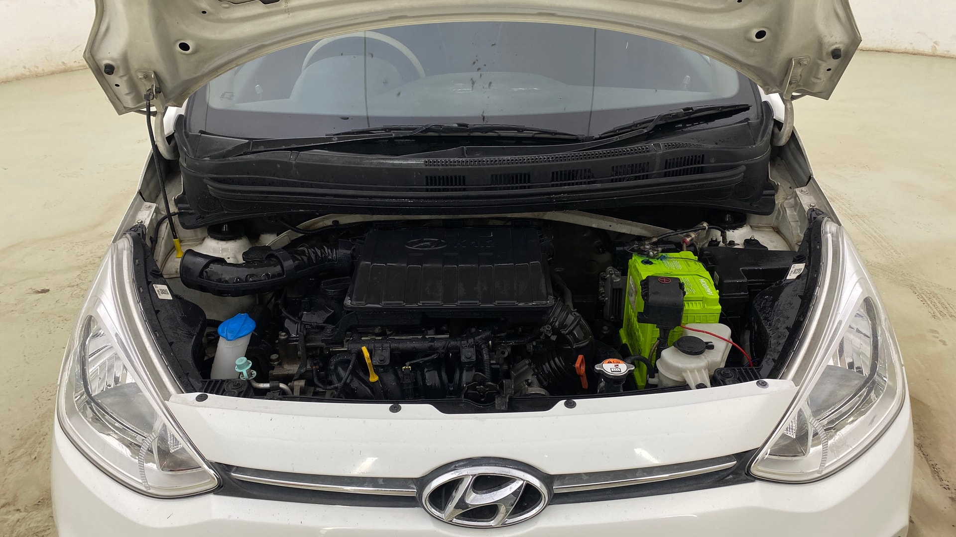 View 2015 Hyundai Grand i10 Asta AT 1.2 Kappa VTVT Image 41 Used 2015 Hyundai Grand i10 Asta AT 1.2 Kappa VTVT Image 41
