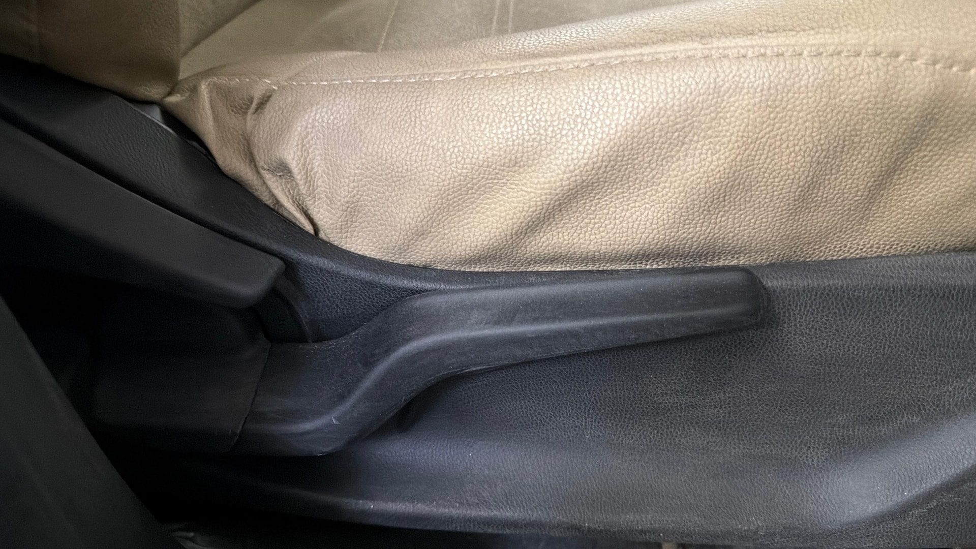 View 2019 Honda Amaze E MT Petrol BS IV Image 18 Used 2019 Honda Amaze E MT Petrol BS IV Image 18