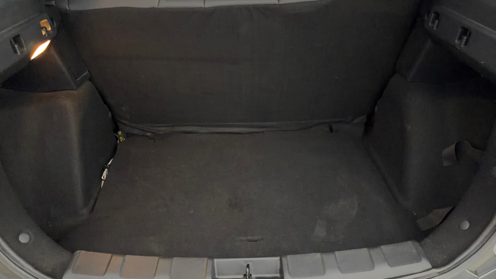 View 2023 Tata Nexon Revotron XE Image 10 Used 2023 Tata Nexon Revotron XE Image 10