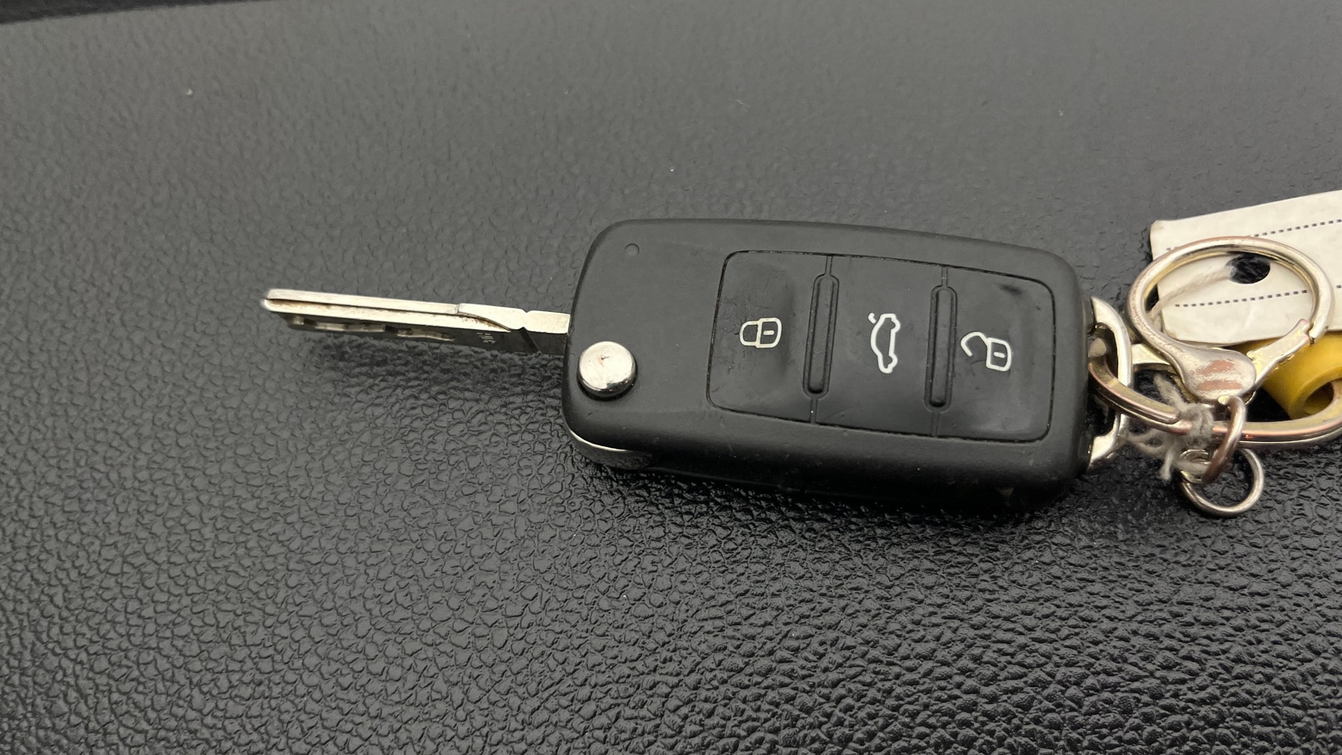 View 2019 Volkswagen Vento 1.2 L TSI Comfortline Petrol AT Image 28 Used 2019 Volkswagen Vento 1.2 L TSI Comfortline Petrol AT Image 28