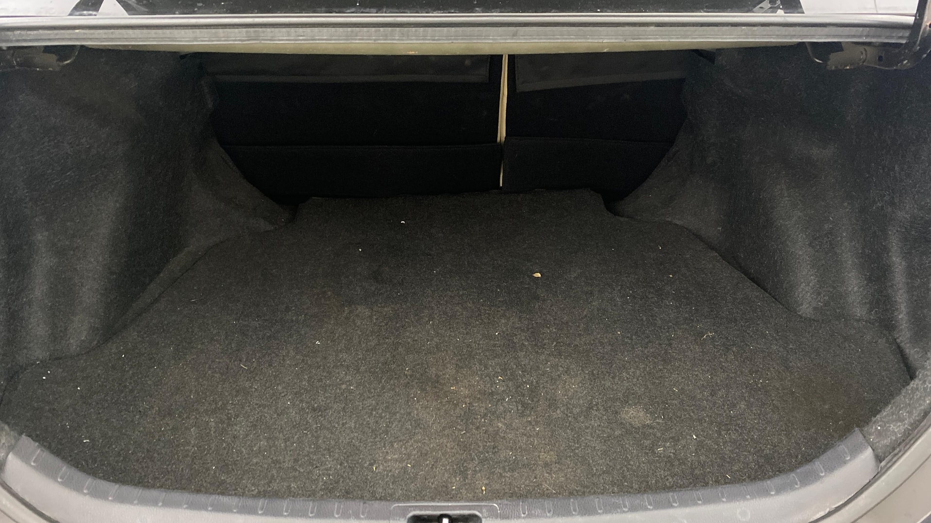 View 2017 Toyota Corolla Altis 1.8 VL AT Image 10 Used 2017 Toyota Corolla Altis 1.8 VL AT Image 10