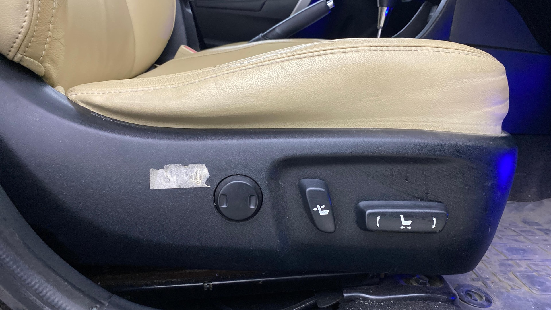 View 2017 Toyota Corolla Altis 1.8 VL AT Image 18 Used 2017 Toyota Corolla Altis 1.8 VL AT Image 18
