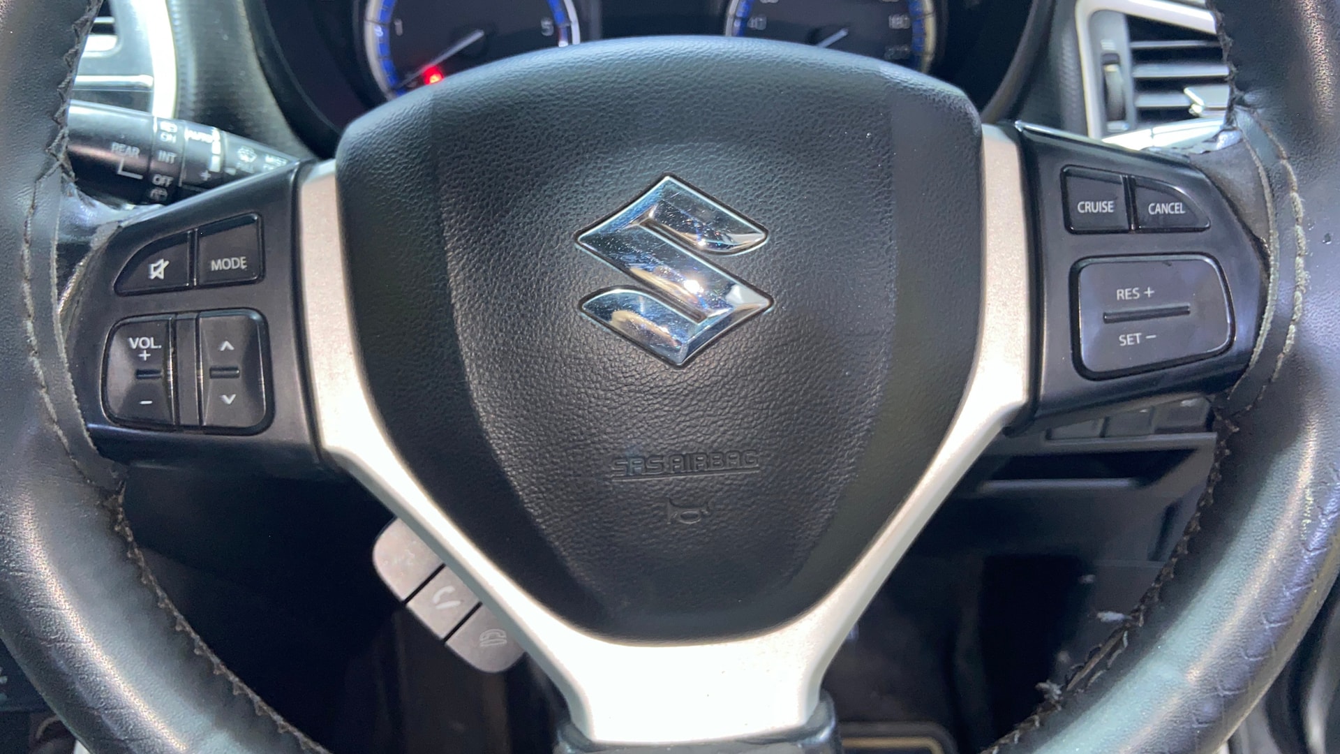 View 2016 Maruti Suzuki 1000 Base Variant Image 3 Used 2016 Maruti Suzuki 1000 Base Variant Image 3