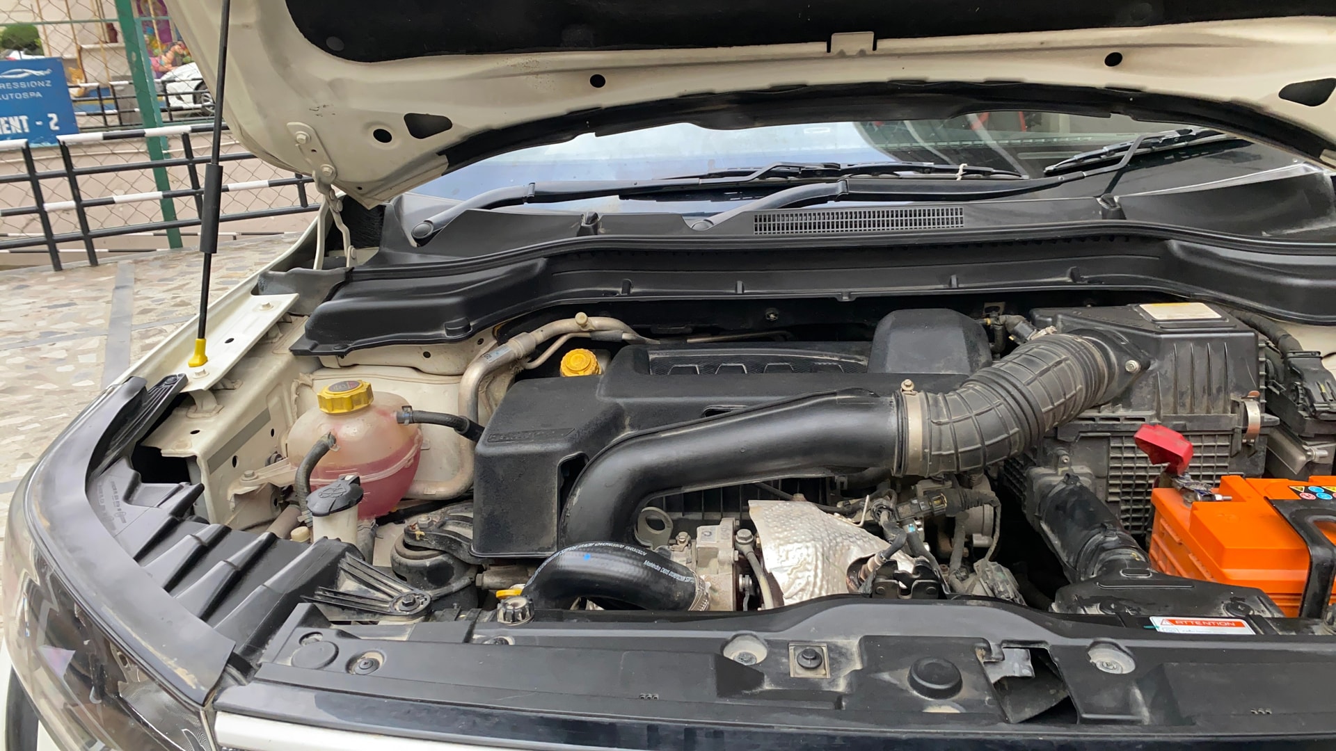 Used 2022 Mahindra XUV300 Used 2022 Mahindra XUV300