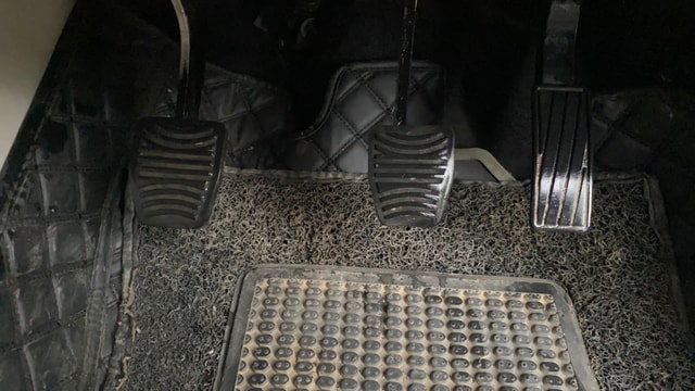 View Mahindra XUV300 Image 30 Used Mahindra XUV300 Image 30