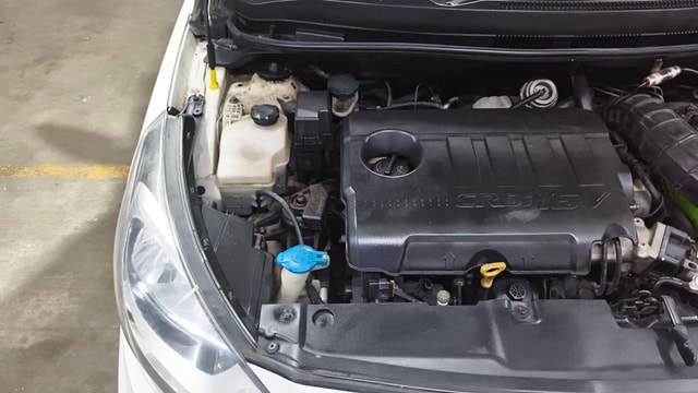 View Hyundai Fluidic Verna Image 4 Used Hyundai Fluidic Verna Image 4