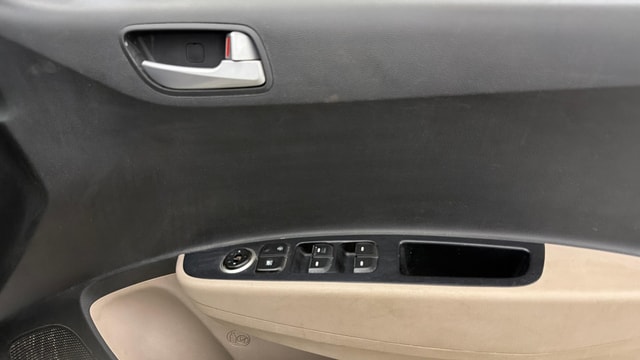 View Hyundai Grand i10 Image 32 Used Hyundai Grand i10 Image 32