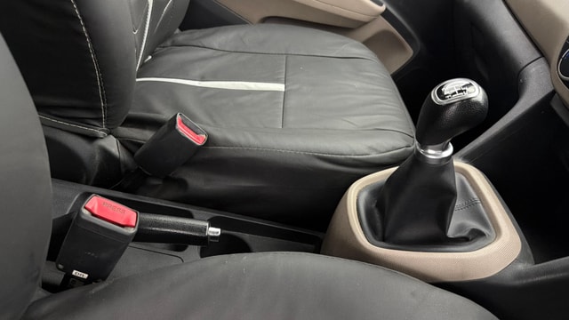 View Hyundai Grand i10 Image 37 Used Hyundai Grand i10 Image 37