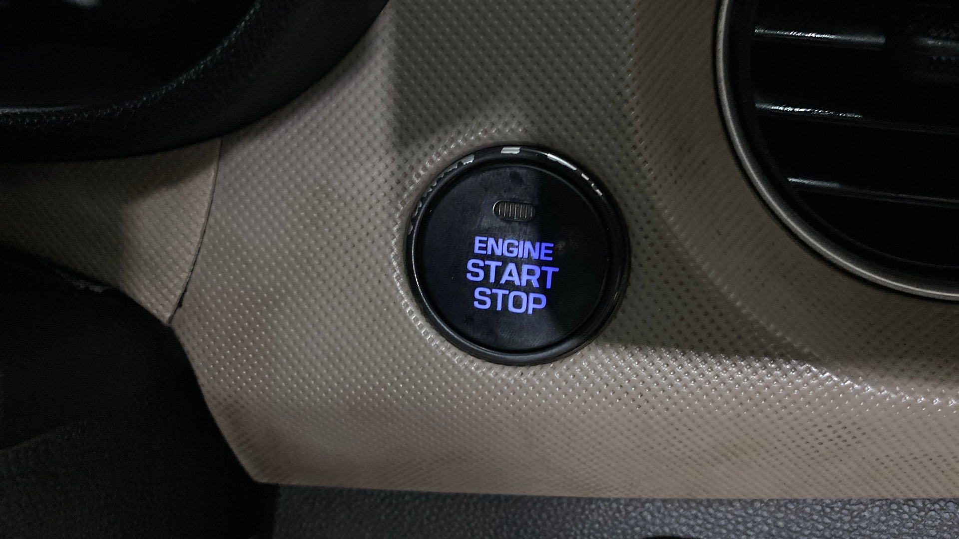 View 2015 Hyundai Grand i10 1.2 Asta Petrol Image 33 Used 2015 Hyundai Grand i10 1.2 Asta Petrol Image 33