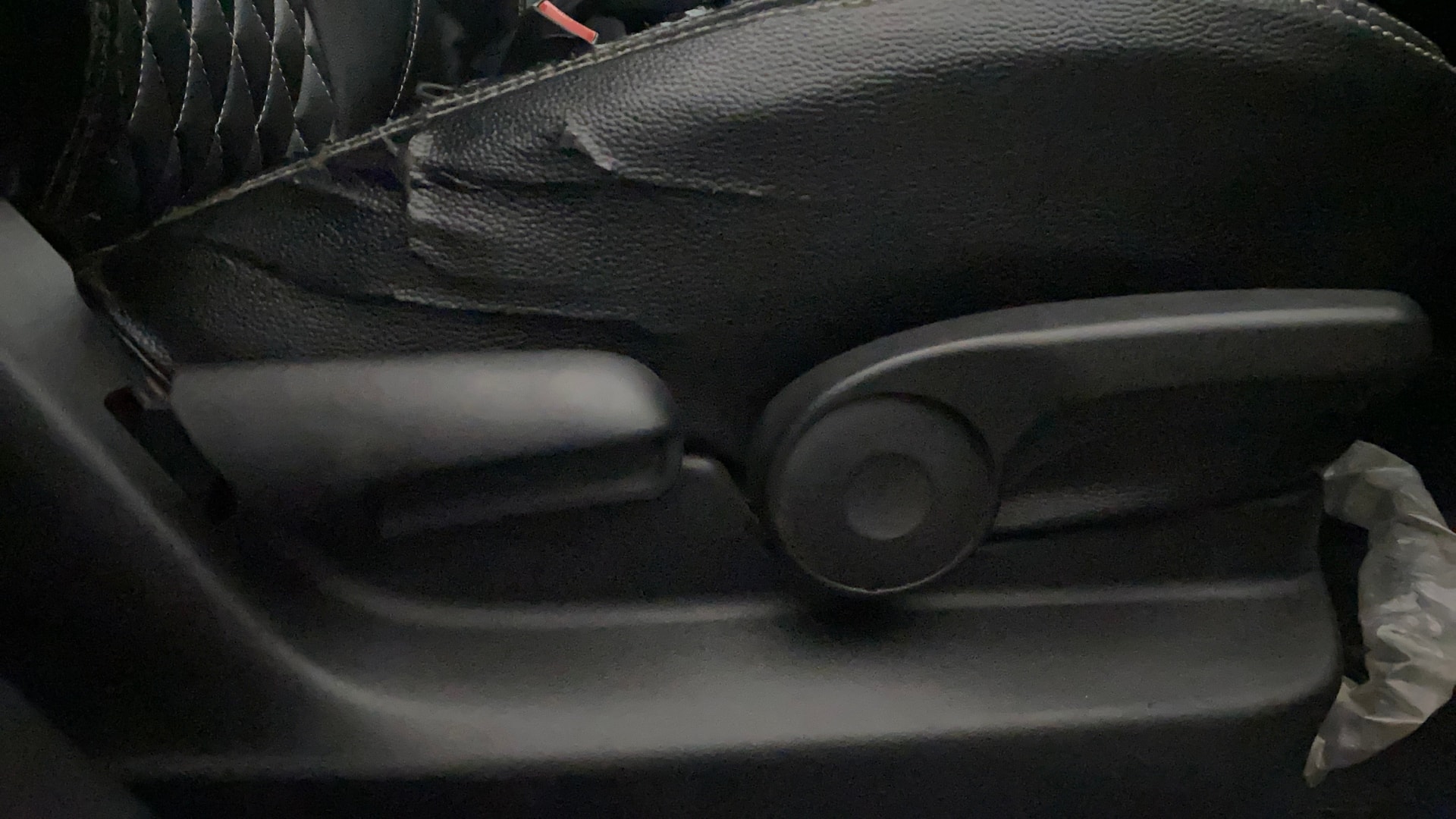 View 2021 Toyota Urban Cruiser High MT Image 18 Used 2021 Toyota Urban Cruiser High MT Image 18