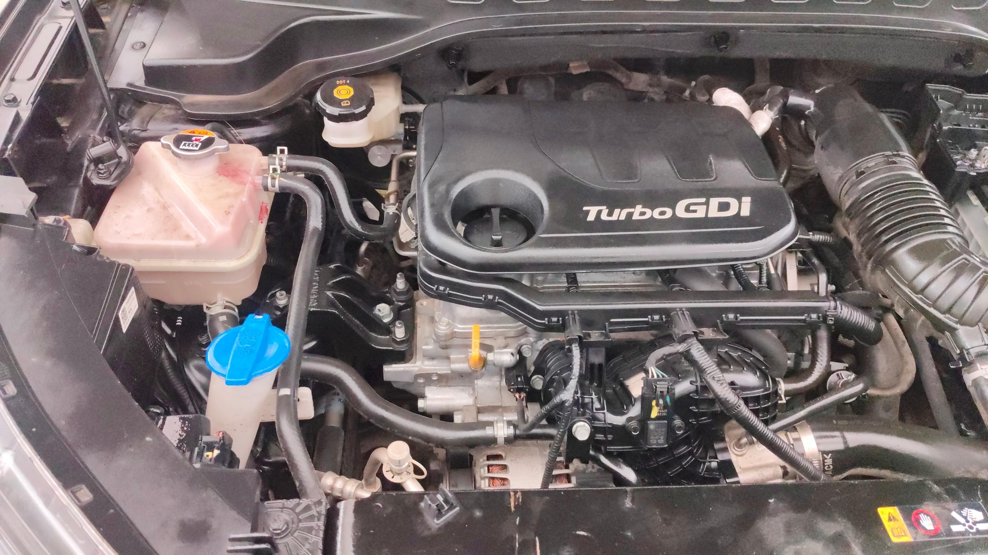 View 2021 Kia Sonet HTK Plus iMT Petrol Image 3 Used 2021 Kia Sonet HTK Plus iMT Petrol Image 3