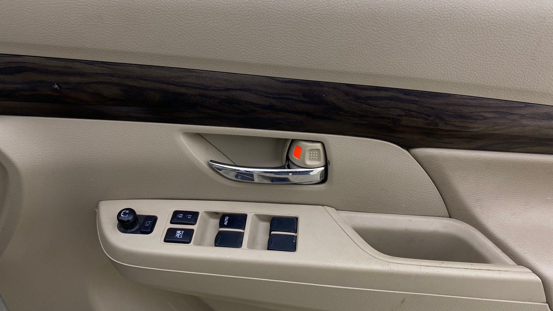 View 2021 Maruti Suzuki 1000 Base Variant Image 39 Used 2021 Maruti Suzuki 1000 Base Variant Image 39