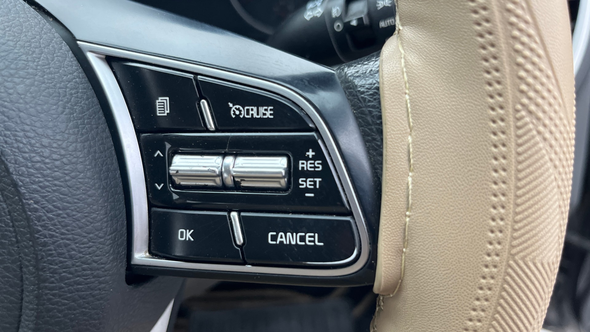 View 2019 Kia Seltos Smartstream G1.5 6MT HTK Plus Image 3 Used 2019 Kia Seltos Smartstream G1.5 6MT HTK Plus Image 3