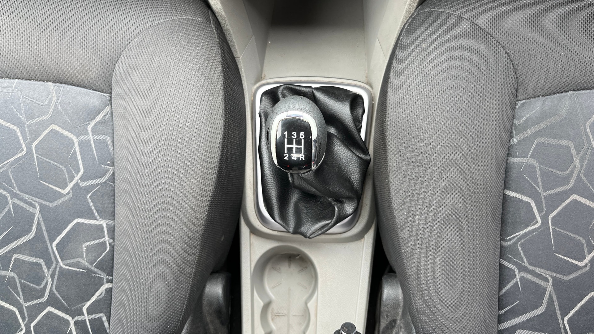 View 2017 Tata Tiago Revotorq XB Image 37 Used 2017 Tata Tiago Revotorq XB Image 37