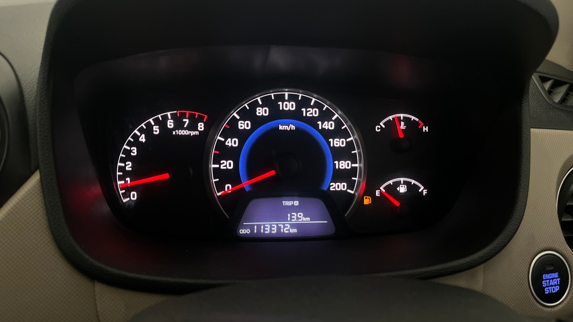View 2015 Hyundai Grand i10 Sportz 1.2 Kappa Image 34 Used 2015 Hyundai Grand i10 Sportz 1.2 Kappa Image 34