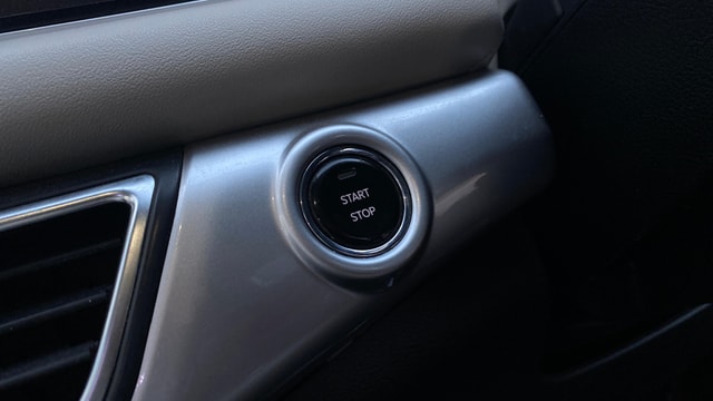 View Mahindra XUV700 Image 42 Used Mahindra XUV700 Image 42