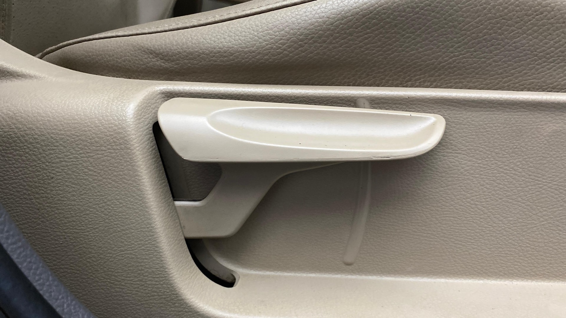 View 2017 Volkswagen Vento 1.2 L TSI Comfortline Petrol AT Image 10 Used 2017 Volkswagen Vento 1.2 L TSI Comfortline Petrol AT Image 10