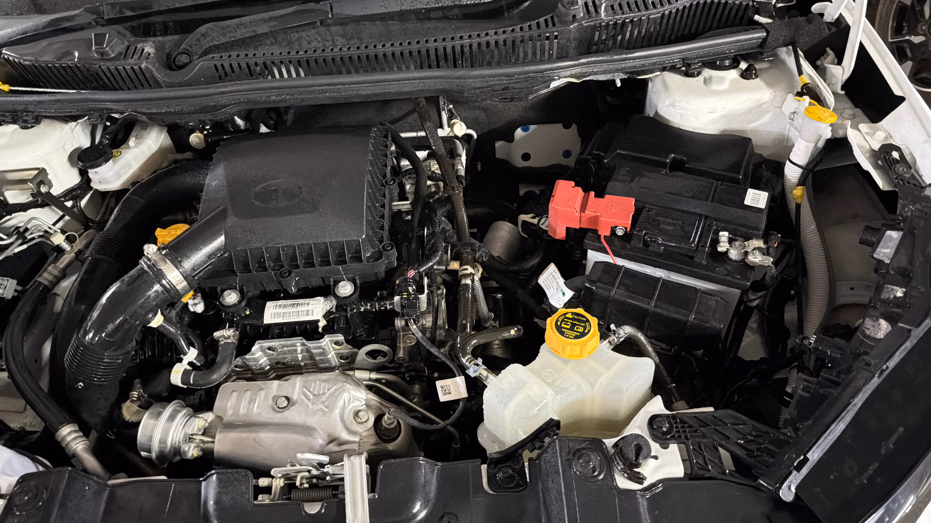 View 2025 Tata Nexon Revotron XE Image 13 Used 2025 Tata Nexon Revotron XE Image 13