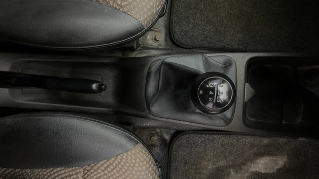 View Hyundai EON Image 37 Used Hyundai EON Image 37