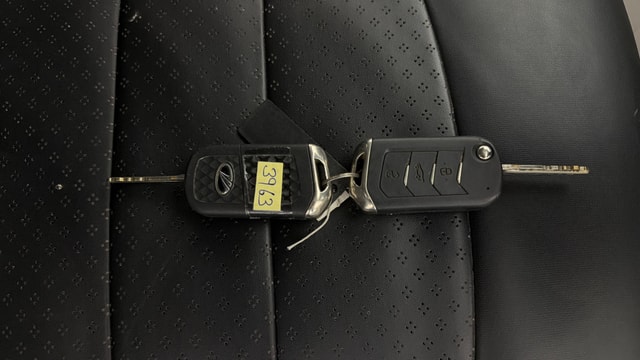 View Mahindra XUV300 Image 27 Used Mahindra XUV300 Image 27