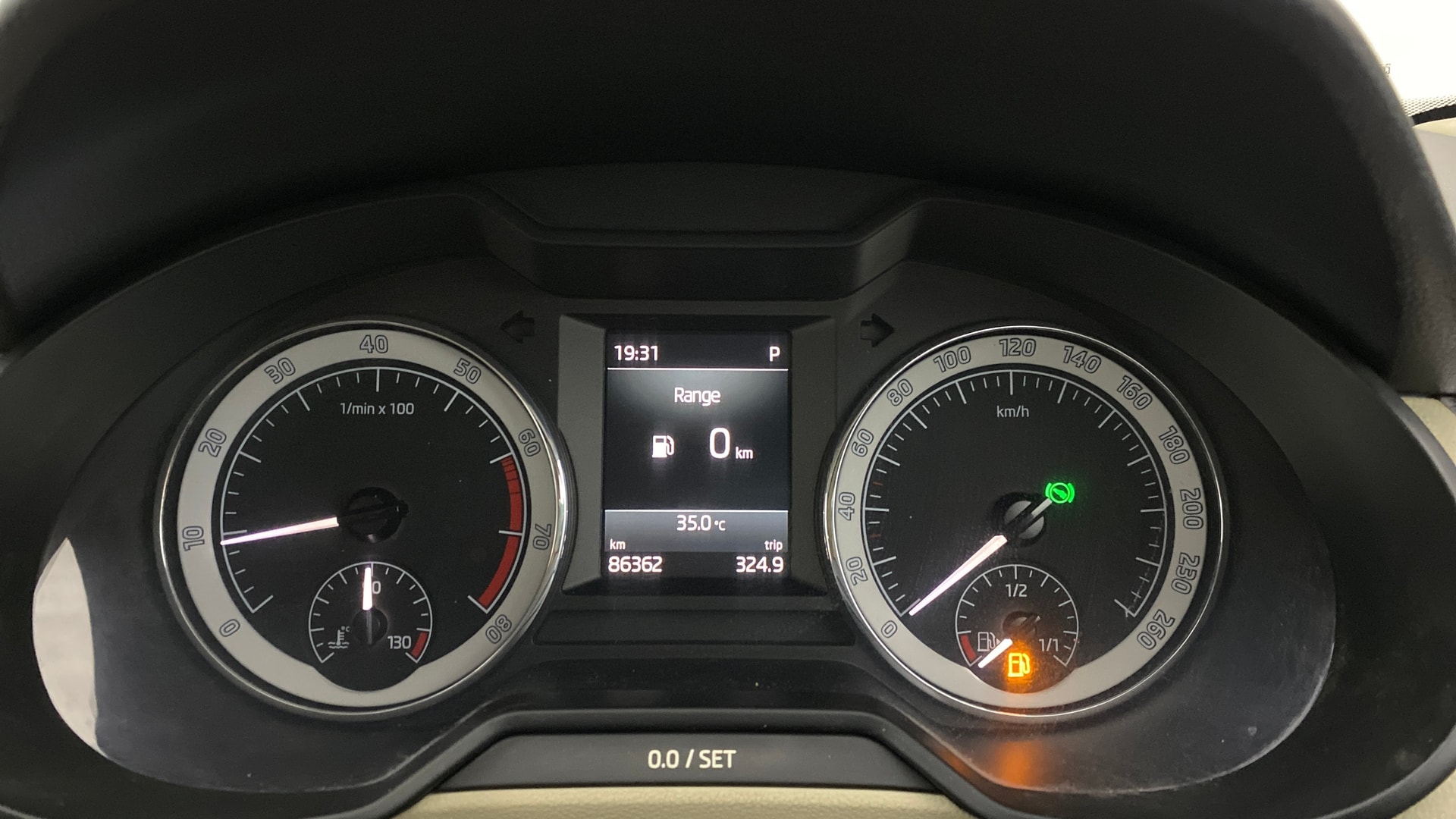 View 2018 Skoda Octavia 1.8 Style TSI AT Image 34 Used 2018 Skoda Octavia 1.8 Style TSI AT Image 34