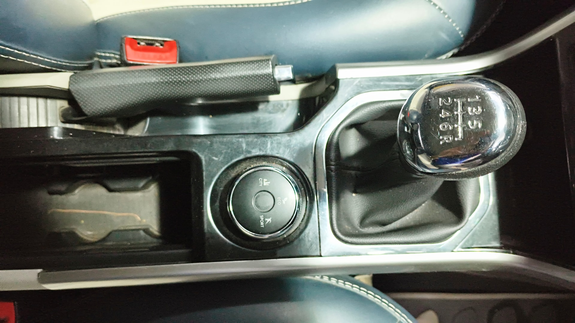 View 2018 Tata Nexon XZ Plus Diesel Image 40 Used 2018 Tata Nexon XZ Plus Diesel Image 40