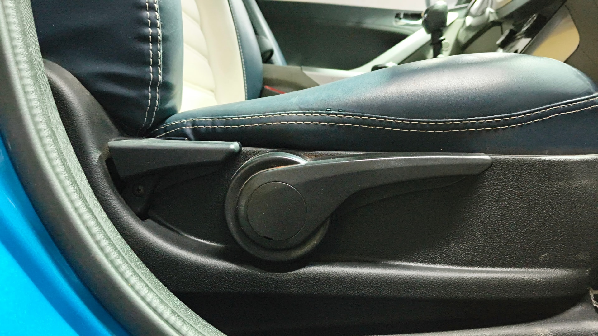 View 2018 Tata Nexon XZ Plus Diesel Image 19 Used 2018 Tata Nexon XZ Plus Diesel Image 19