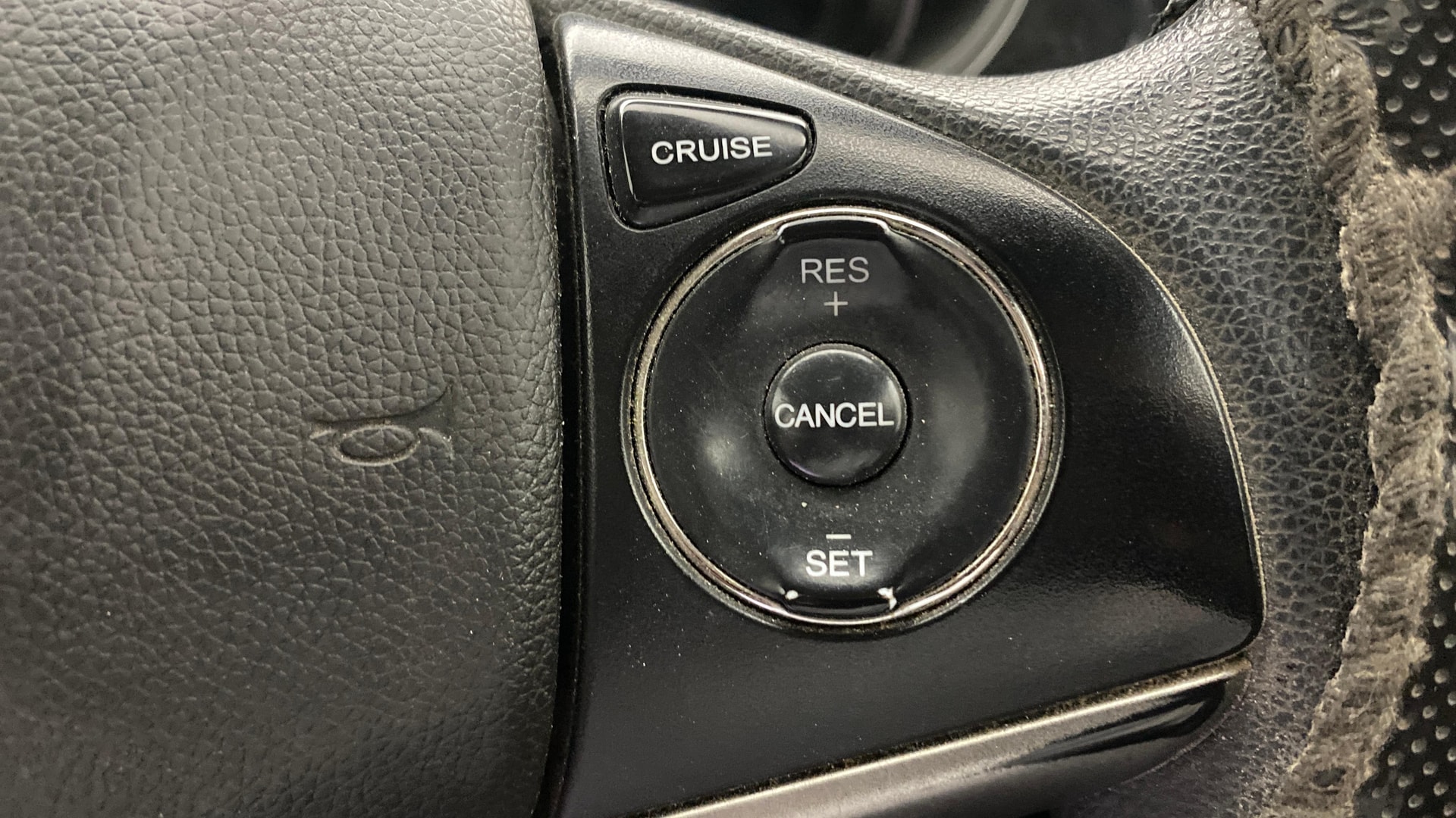 View 2017 Honda City ZX MT Diesel Anniversary Edition Image 3 Used 2017 Honda City ZX MT Diesel Anniversary Edition Image 3