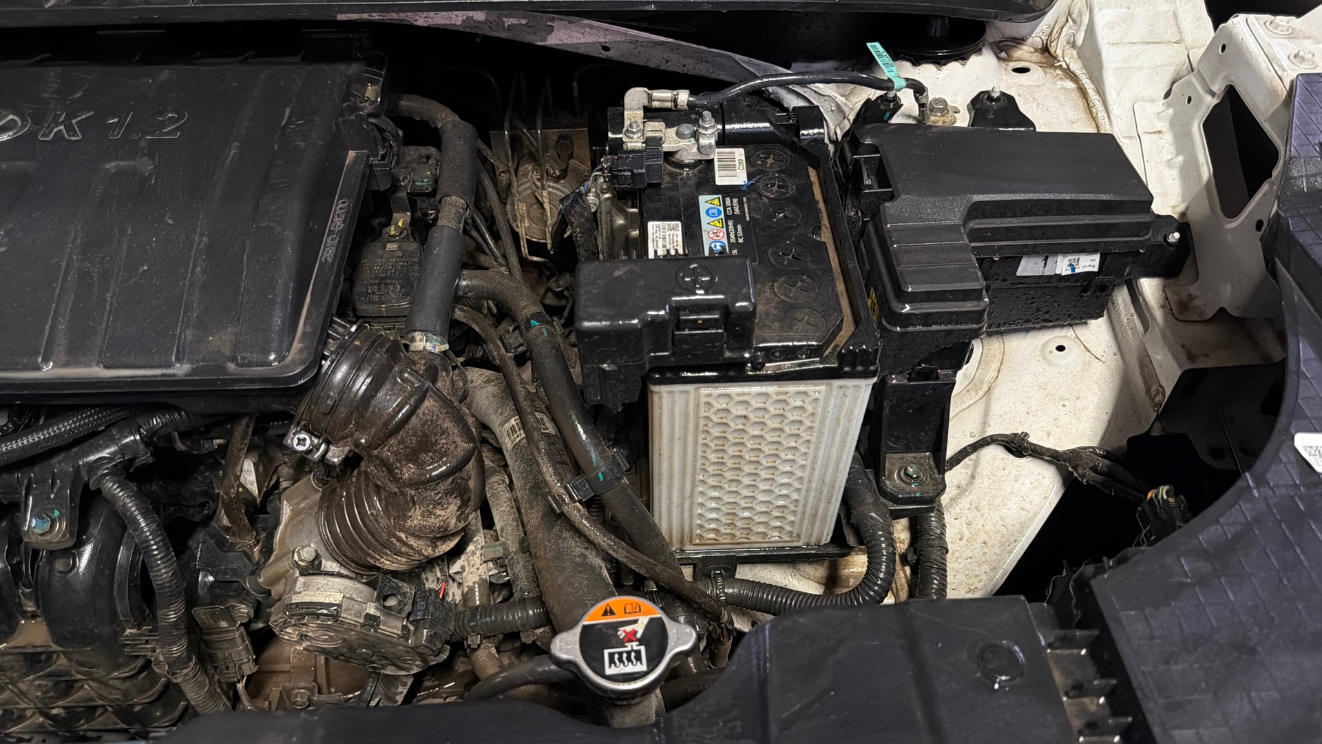 View 2025 Hyundai Exter 1.2 MT SX Hy-CNG Duo Image 27 Used 2025 Hyundai Exter 1.2 MT SX Hy-CNG Duo Image 27