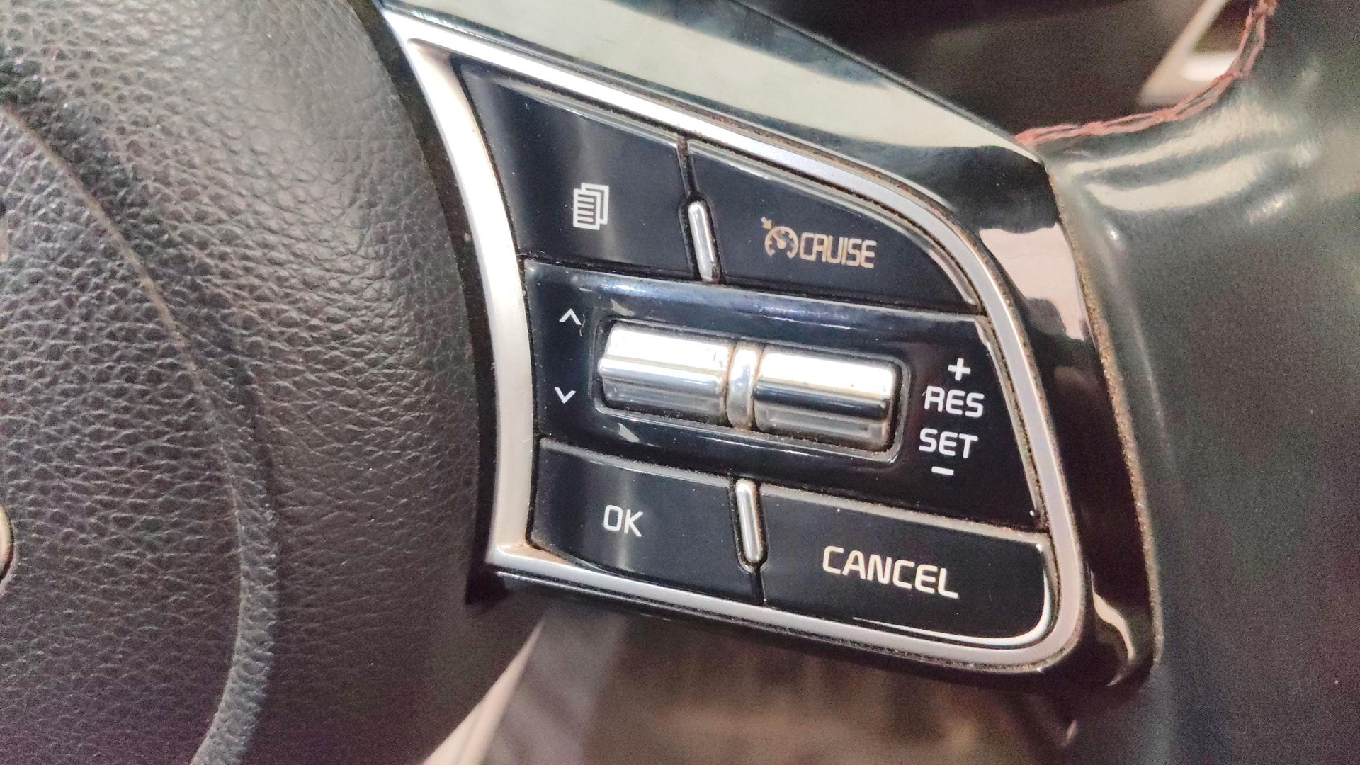 View 2020 Kia Seltos GTX Plus AT Diesel Image 3 Used 2020 Kia Seltos GTX Plus AT Diesel Image 3