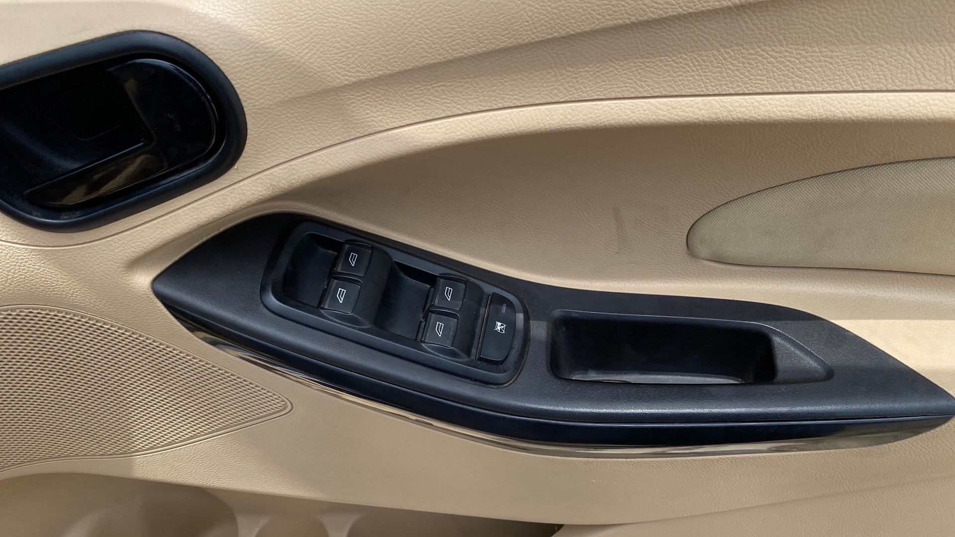 View 2019 Ford Figo Aspire 1.2P Ambiente MT BS IV Image 41 Used 2019 Ford Figo Aspire 1.2P Ambiente MT BS IV Image 41