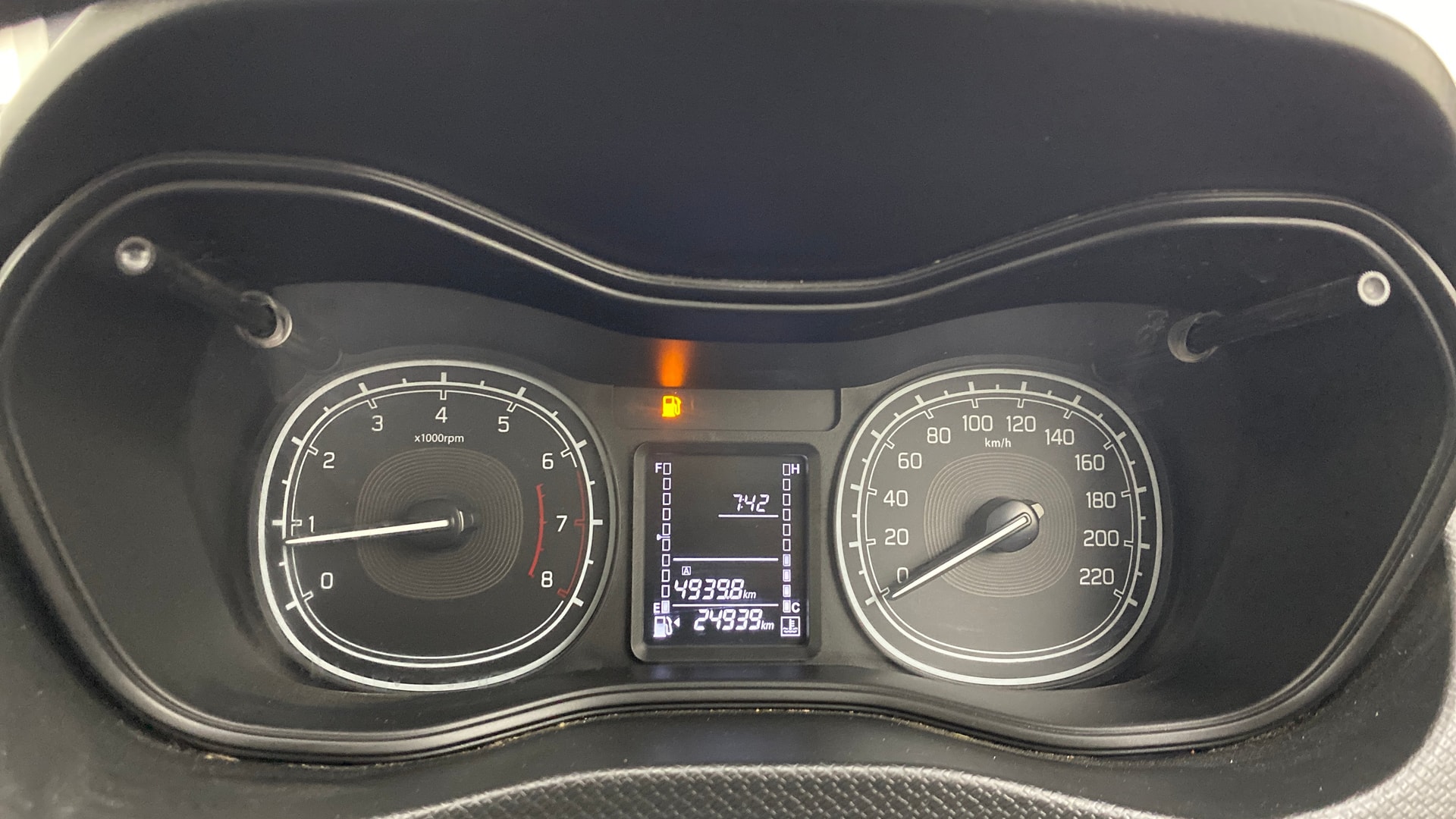 View 2022 Maruti Suzuki 1000 Base Variant Image 34 Used 2022 Maruti Suzuki 1000 Base Variant Image 34