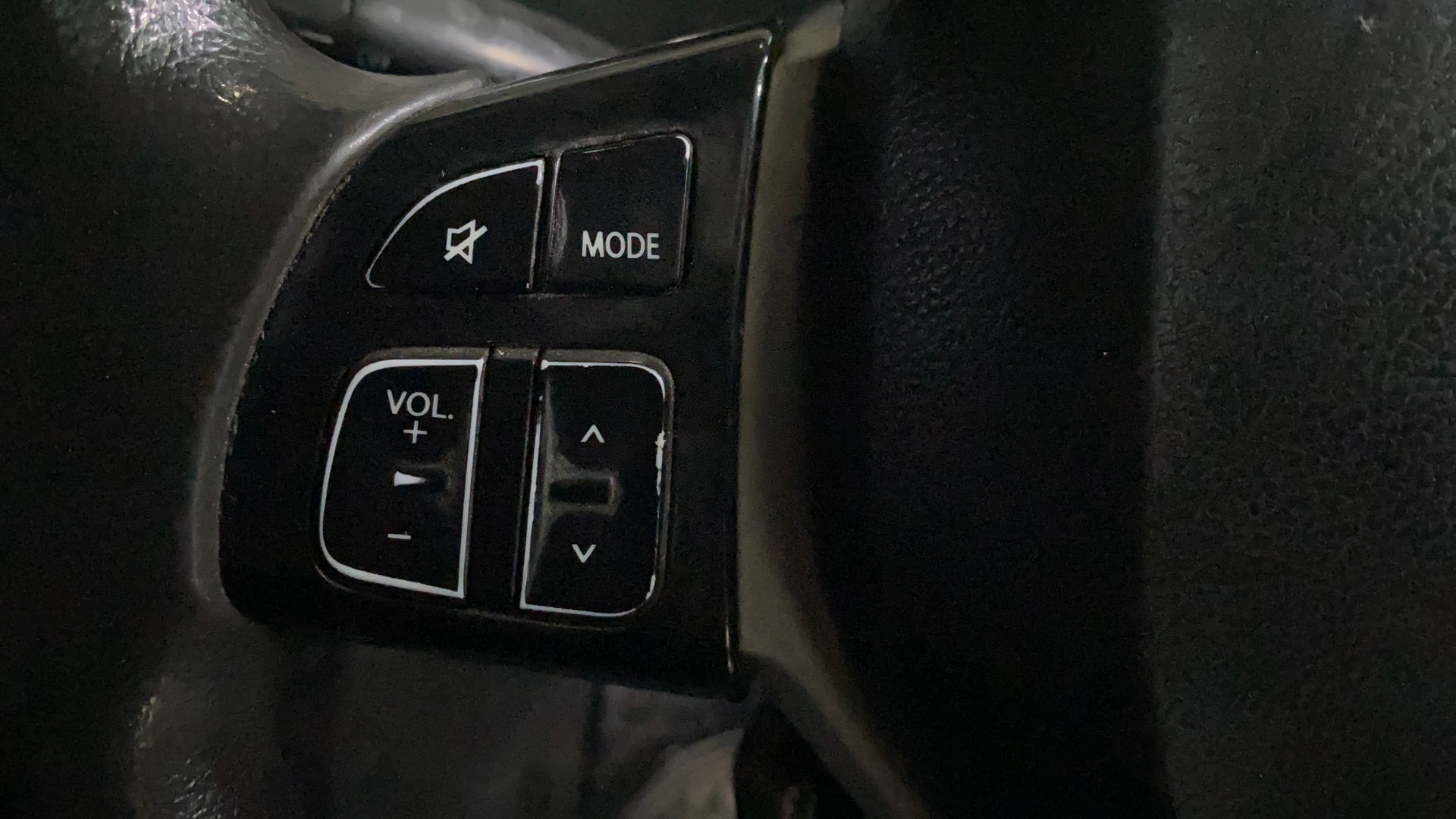 View 2015 Maruti Suzuki 1000 Base Variant Image 3 Used 2015 Maruti Suzuki 1000 Base Variant Image 3