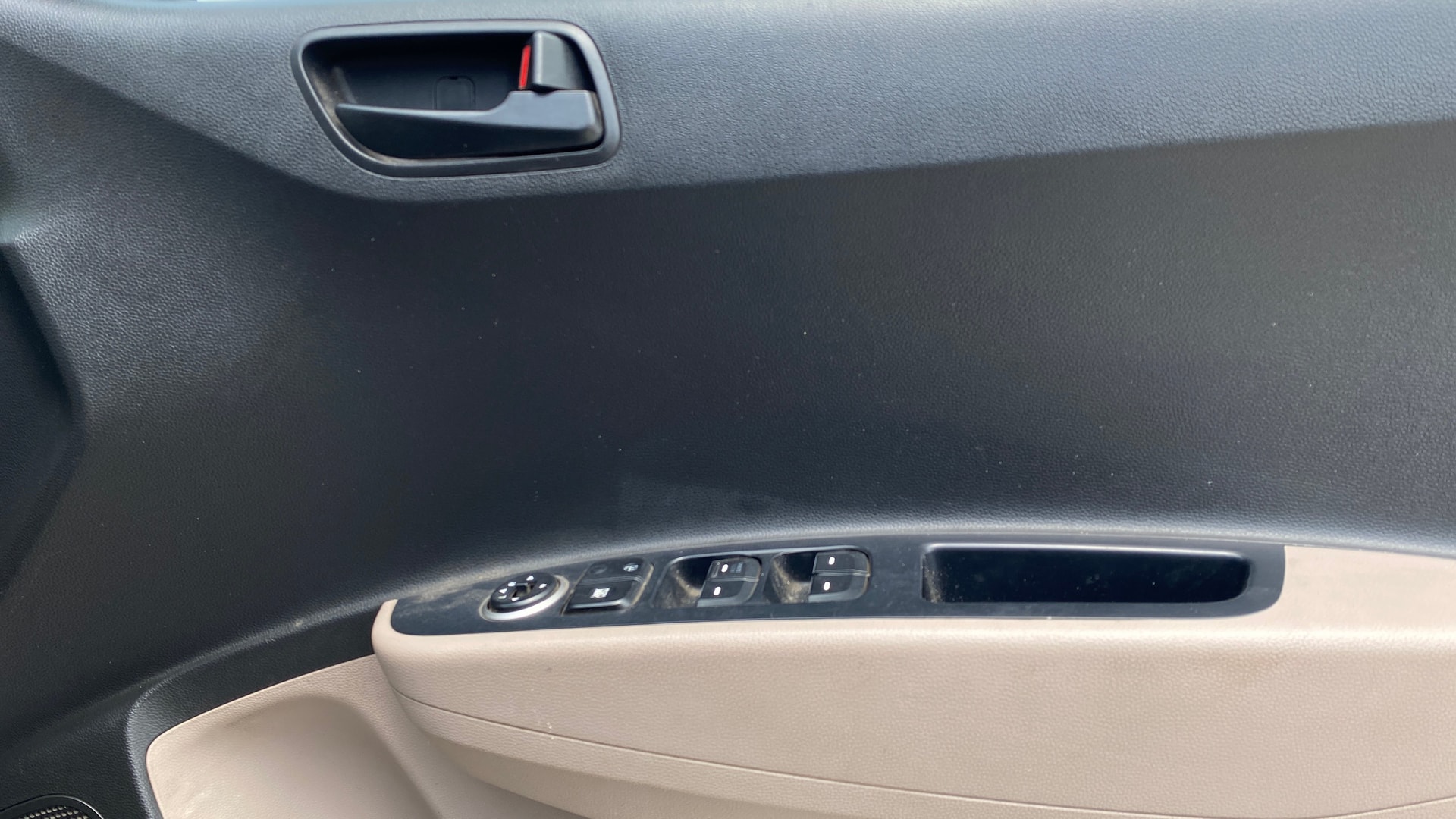 View 2018 Hyundai Xcent S Petrol Image 41 Used 2018 Hyundai Xcent S Petrol Image 41