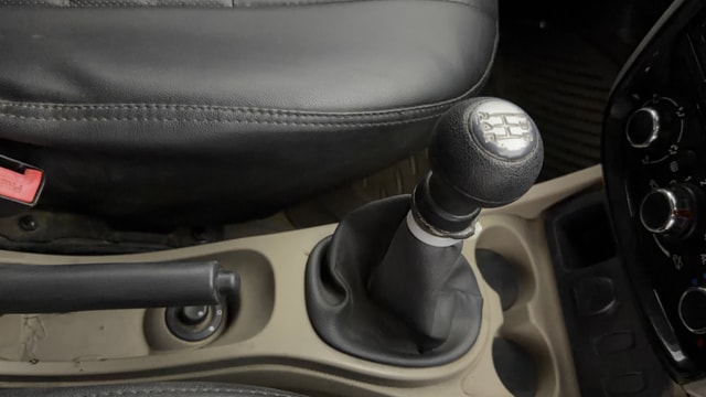 View Nissan Terrano Image 37 Used Nissan Terrano Image 37