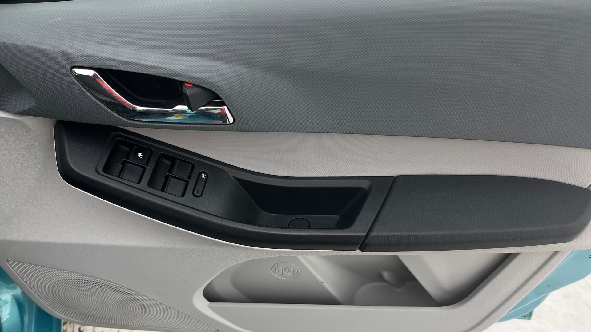 View 2025 Tata Tiago Revotorq XB Image 39 Used 2025 Tata Tiago Revotorq XB Image 39