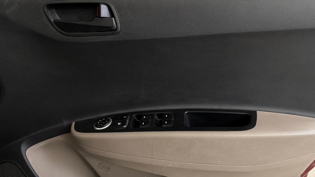 View Hyundai Grand i10 Image 32 Used Hyundai Grand i10 Image 32