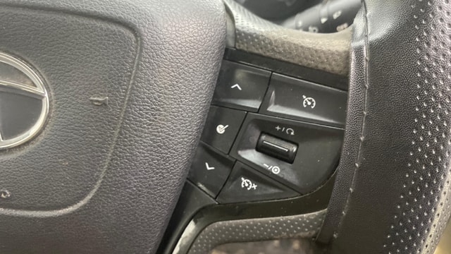 View Tata Safari Image 3 Used Tata Safari Image 3