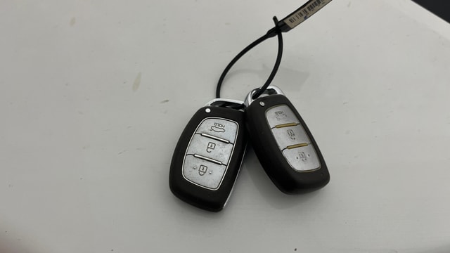 View Hyundai Xcent Image 27 Used Hyundai Xcent Image 27