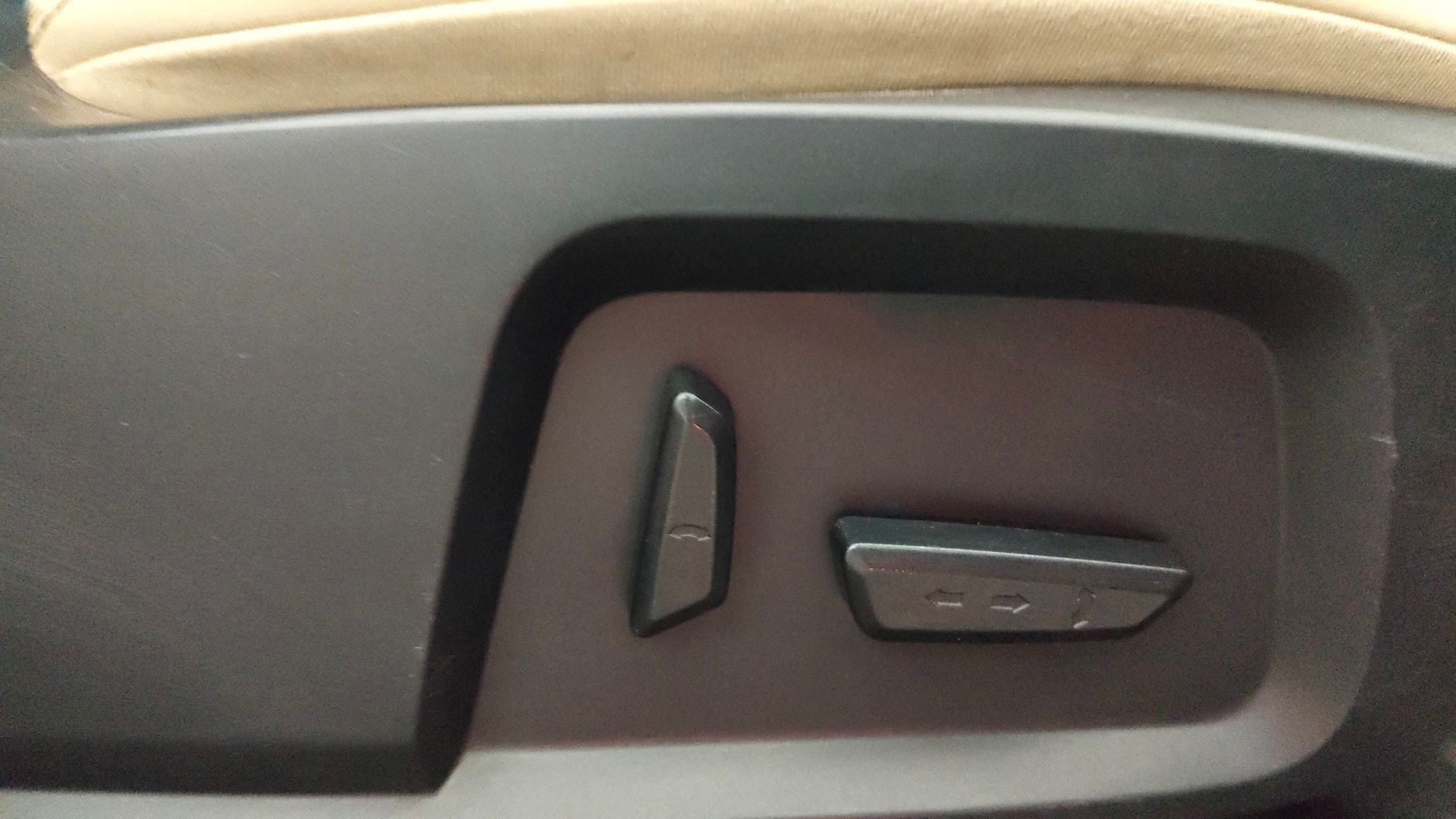 View 2021 Tata Safari XZA Plus Image 12 Used 2021 Tata Safari XZA Plus Image 12