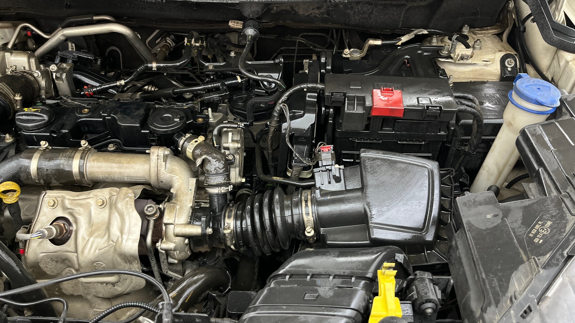View 2020 Ford EcoSport 1.5 TDCi Diesel Ambiente BS IV Image 30 Used 2020 Ford EcoSport 1.5 TDCi Diesel Ambiente BS IV Image 30